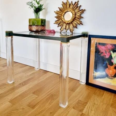 plexi labú zold kisasztal apartman