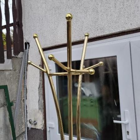 Aranyszínű Álló Fogas