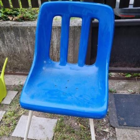 Kék Műanyag Szék